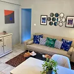 Appartement Bijou SURDESPINE air conditioned 100m to Historic 4 Cathar Châteaux Lastours access to a very pretty riverside garden!! *